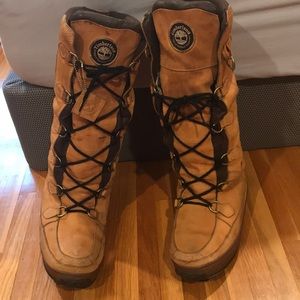 Timberland boots 👢- Mukluks 11M